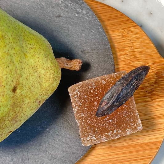 Pâtes de fruits à la poire et à la fève tonka