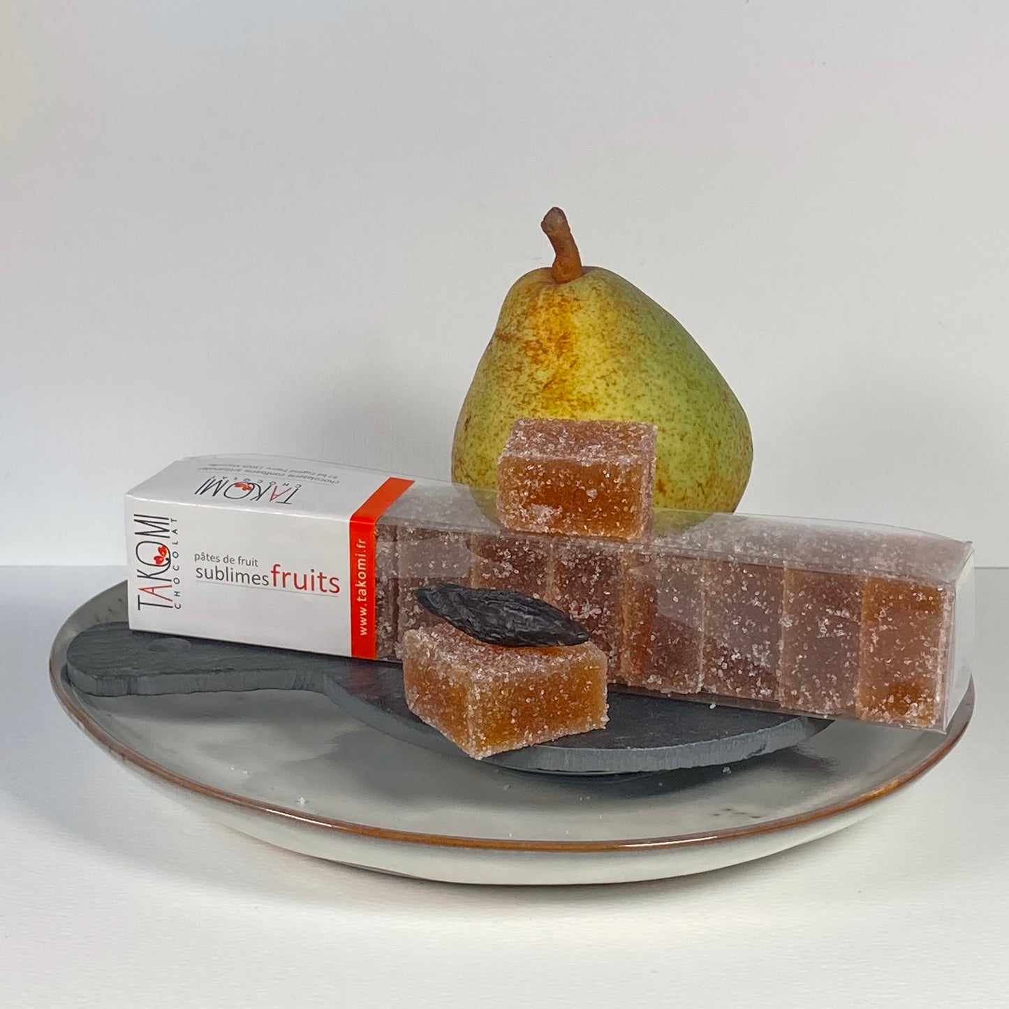 Pâtes de fruits à la poire et à la fève tonka